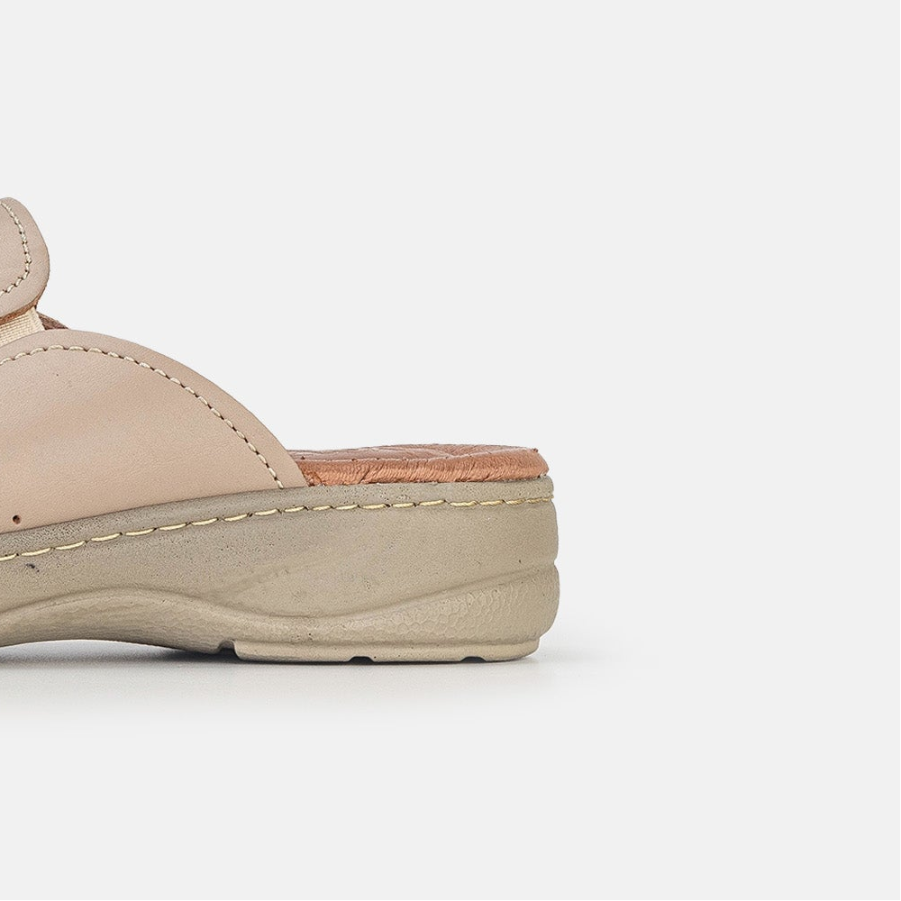 Volzak 261 Women's Medical Clog Beige