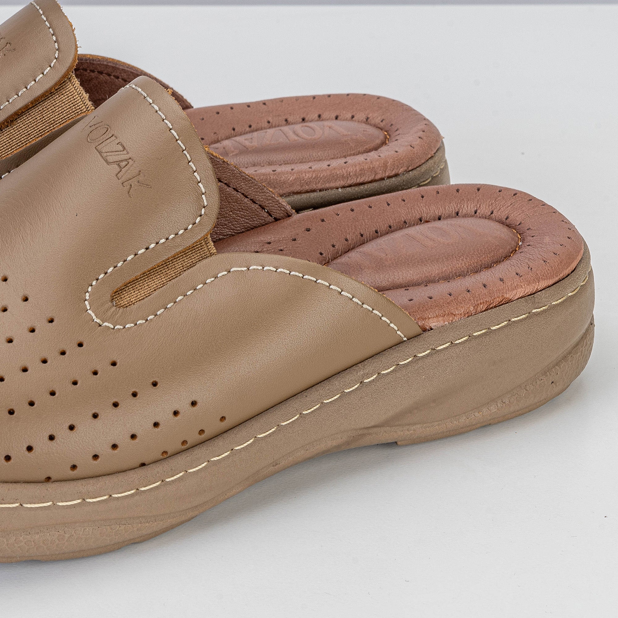 Volzak 261 Women's Medical Clog Sand