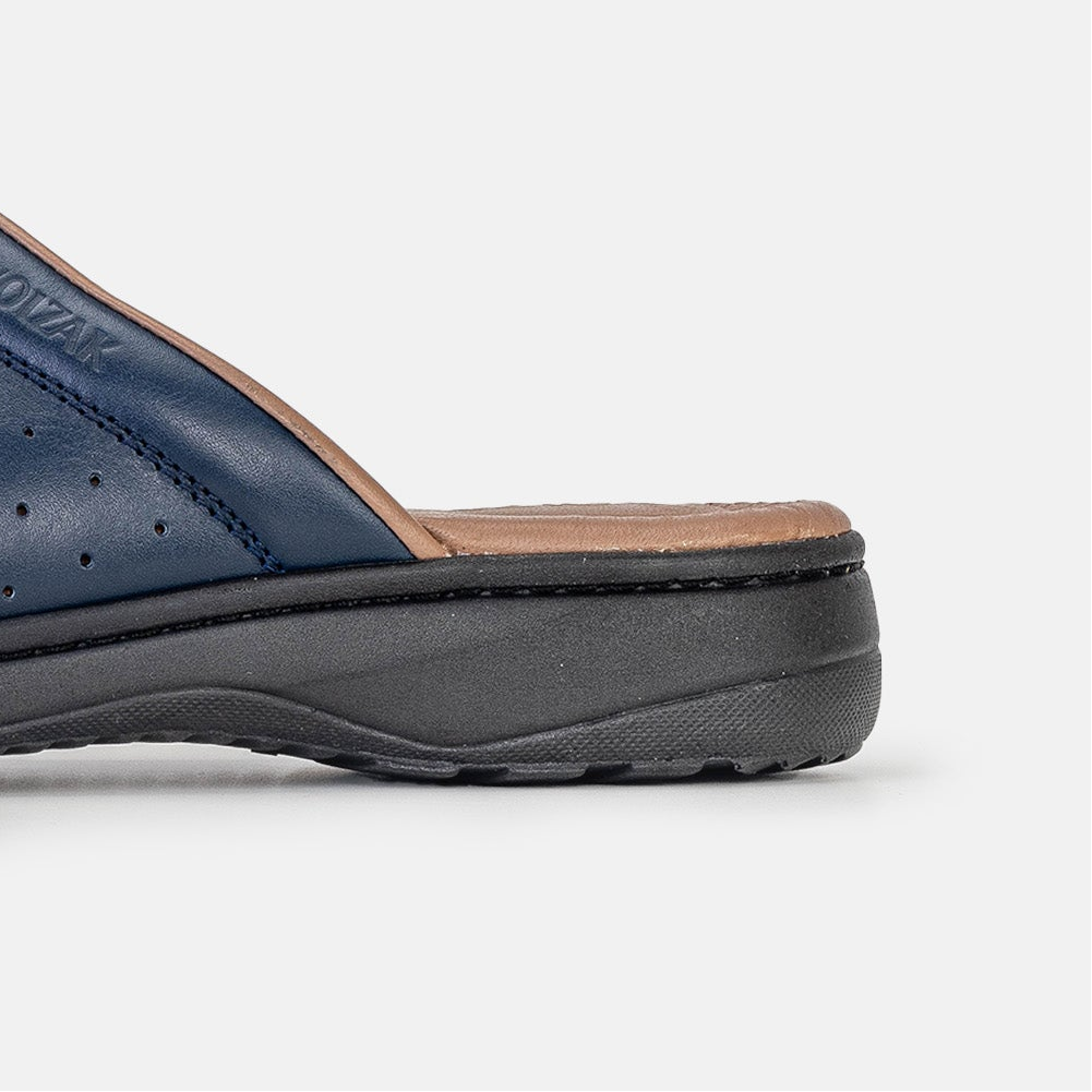 Volzak 015 Blue leather medical clog