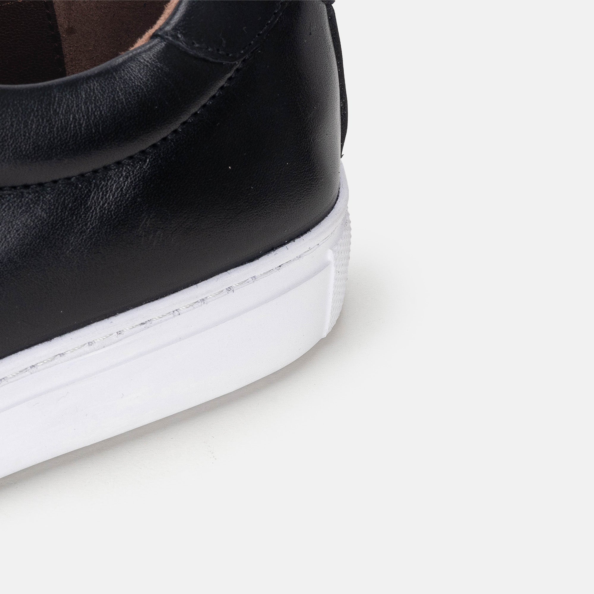 Volzak 3930 Basket en cuir Noir