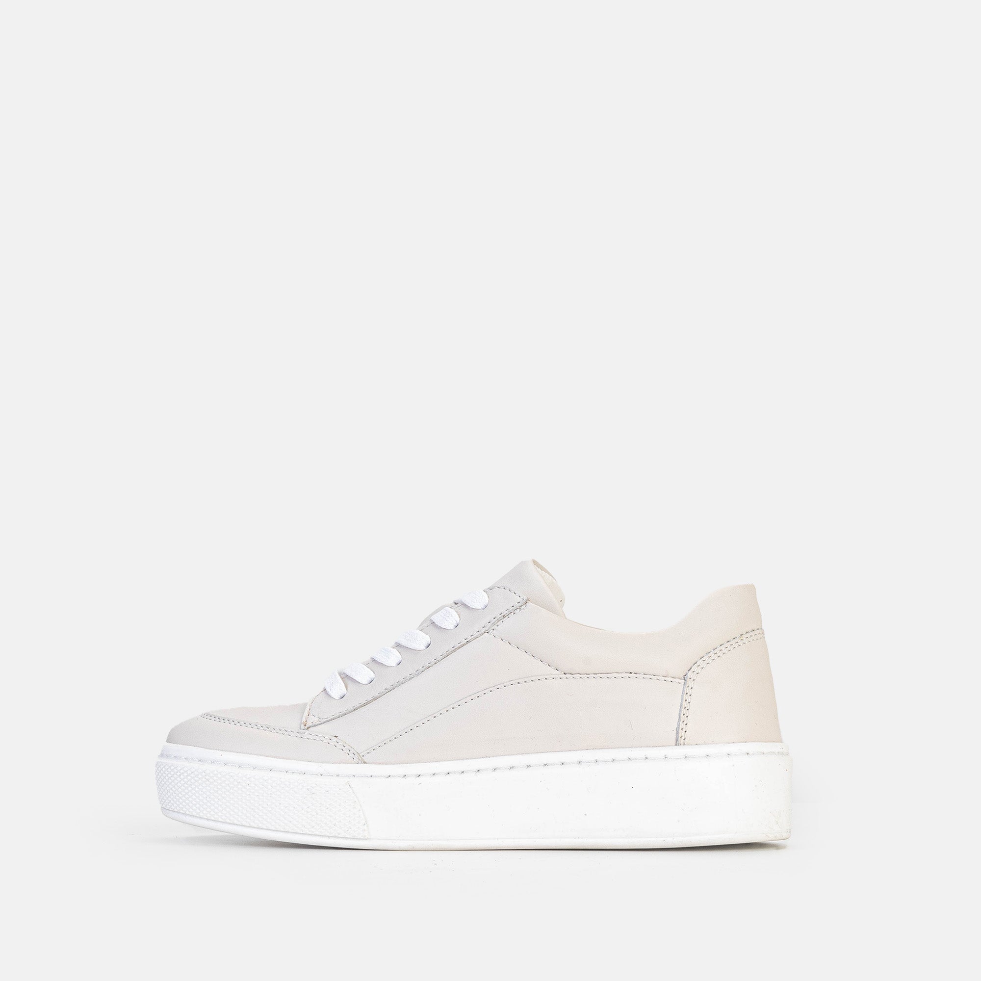 Volzak 2037 Basket en cuir Beige