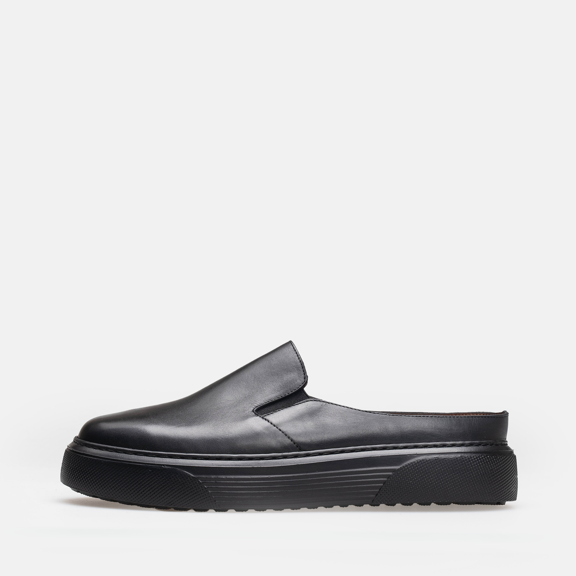Volzak 5348 Mule en cuir Noir