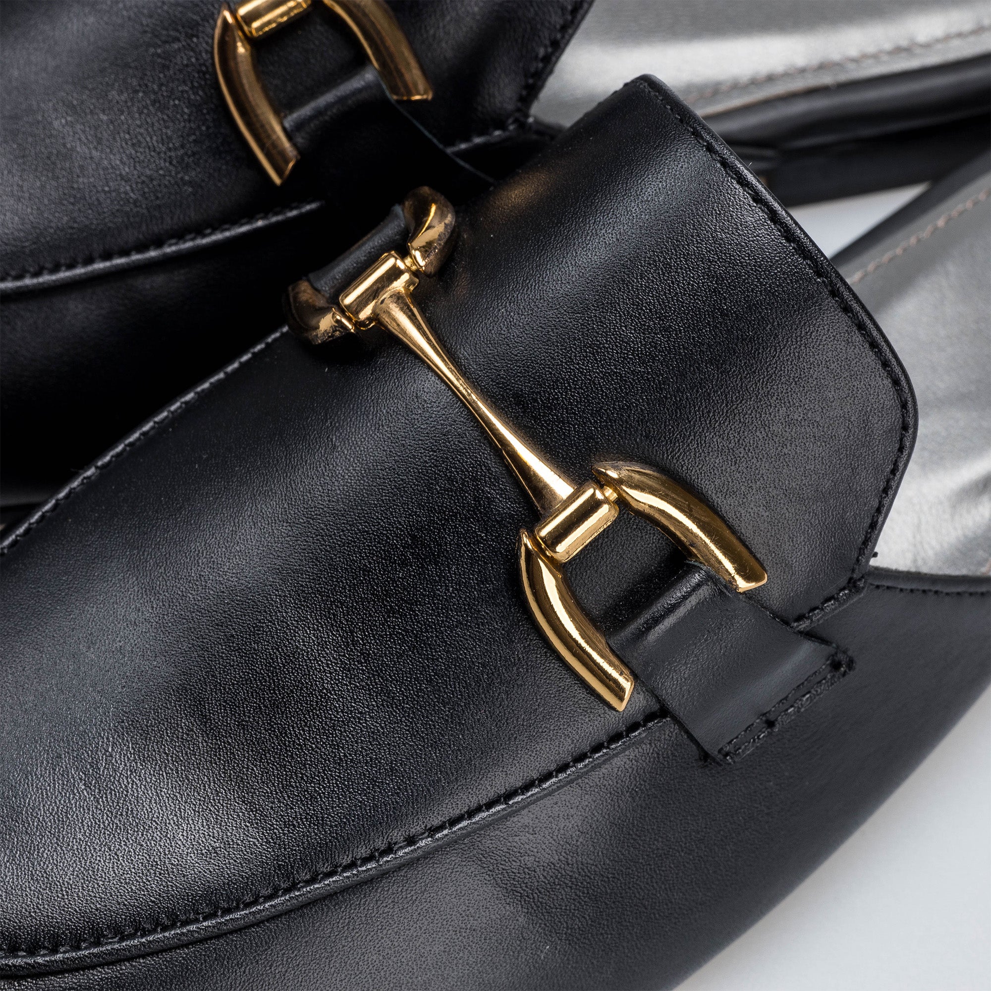 Volzak 3040 Mule en cuir Noir