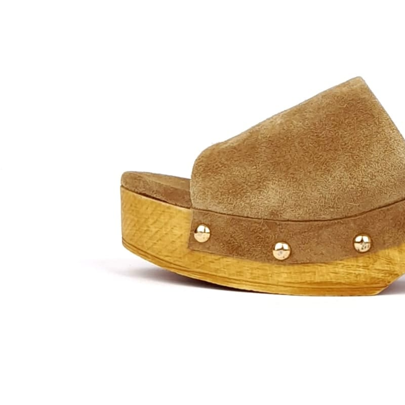 Volzak 50 Camel suede sandal