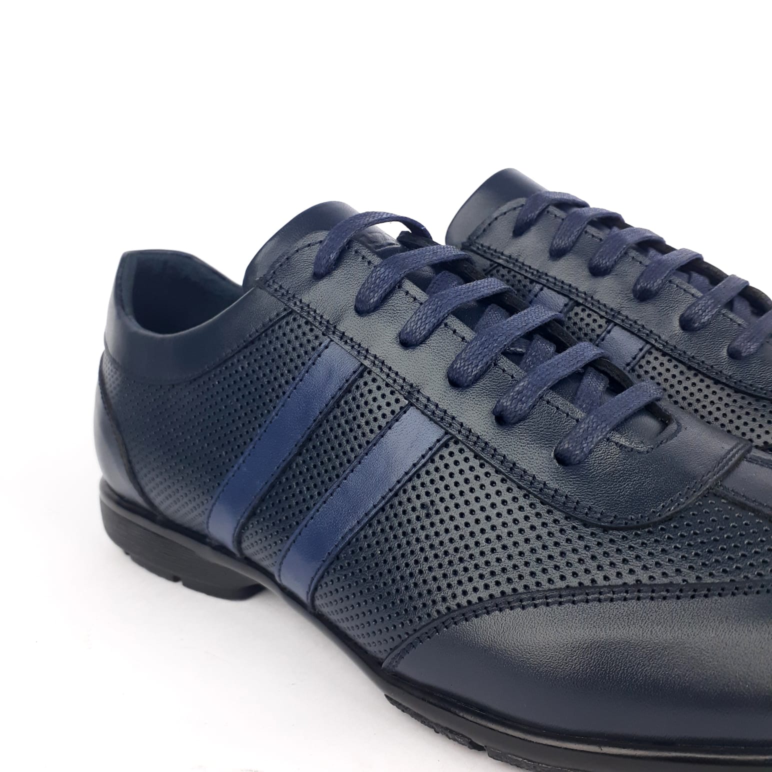 Volzak 6042 Chaussure en cuir Bleu