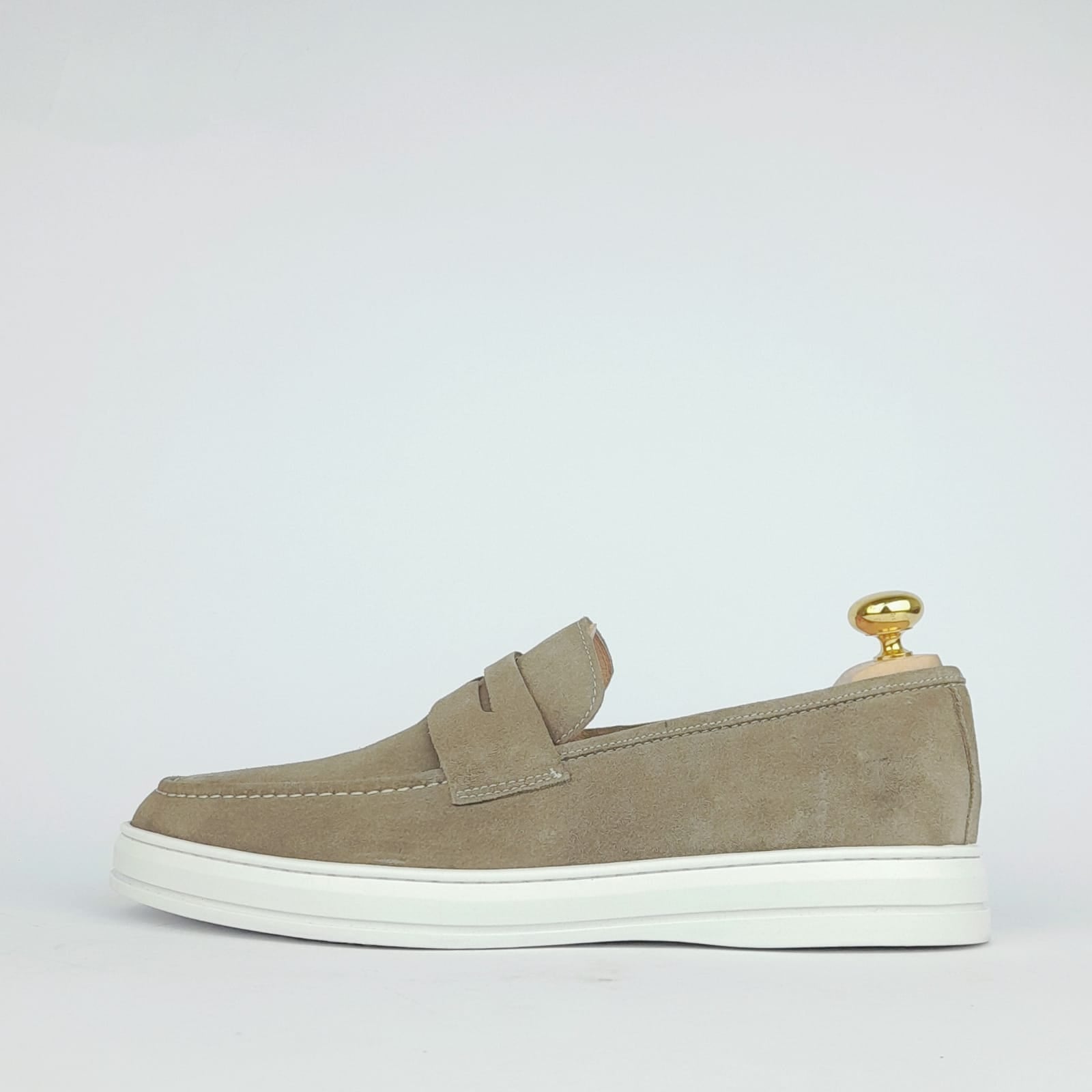 .6044 Taupe Suede Moccasin