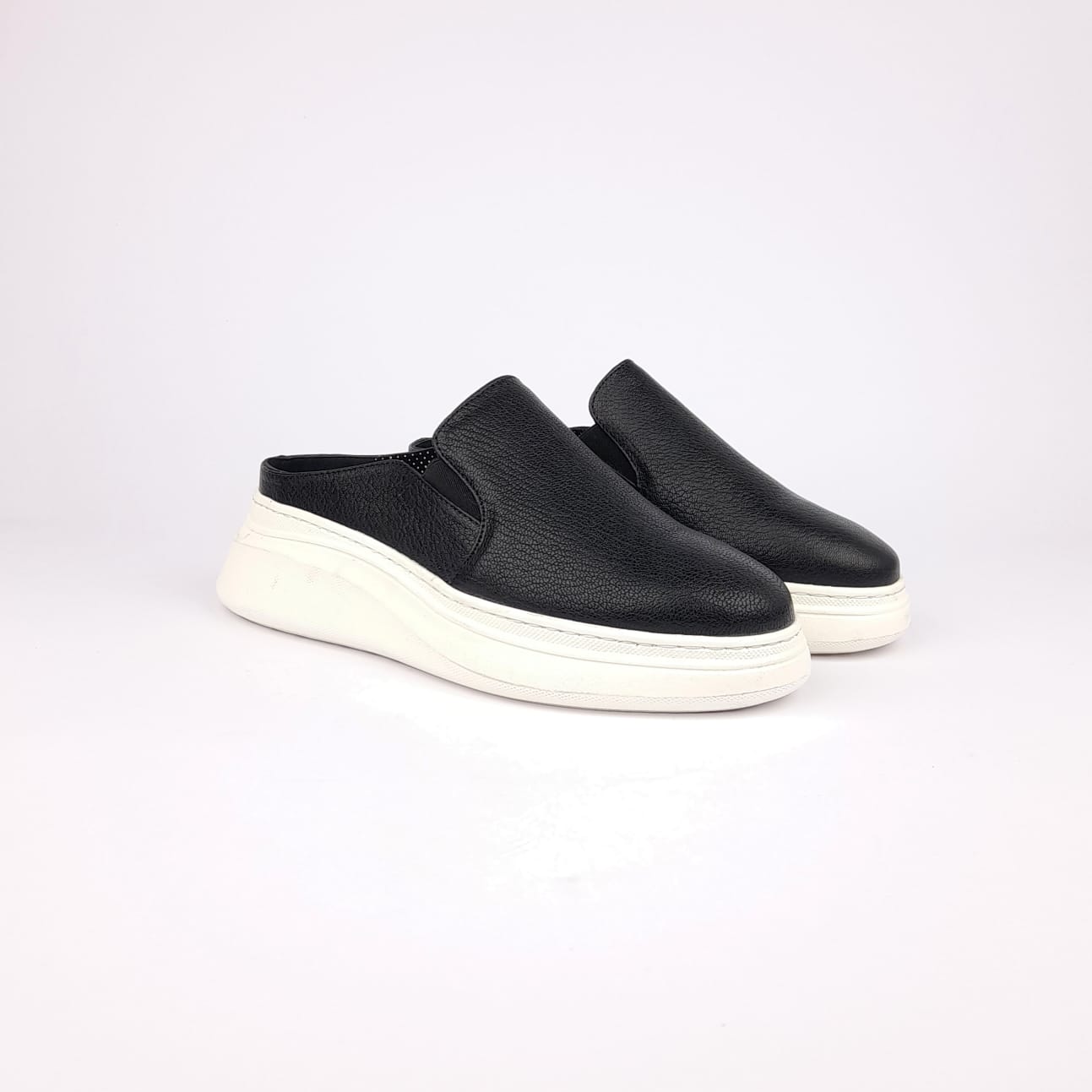 Volzak 02 Mule en cuir Noir