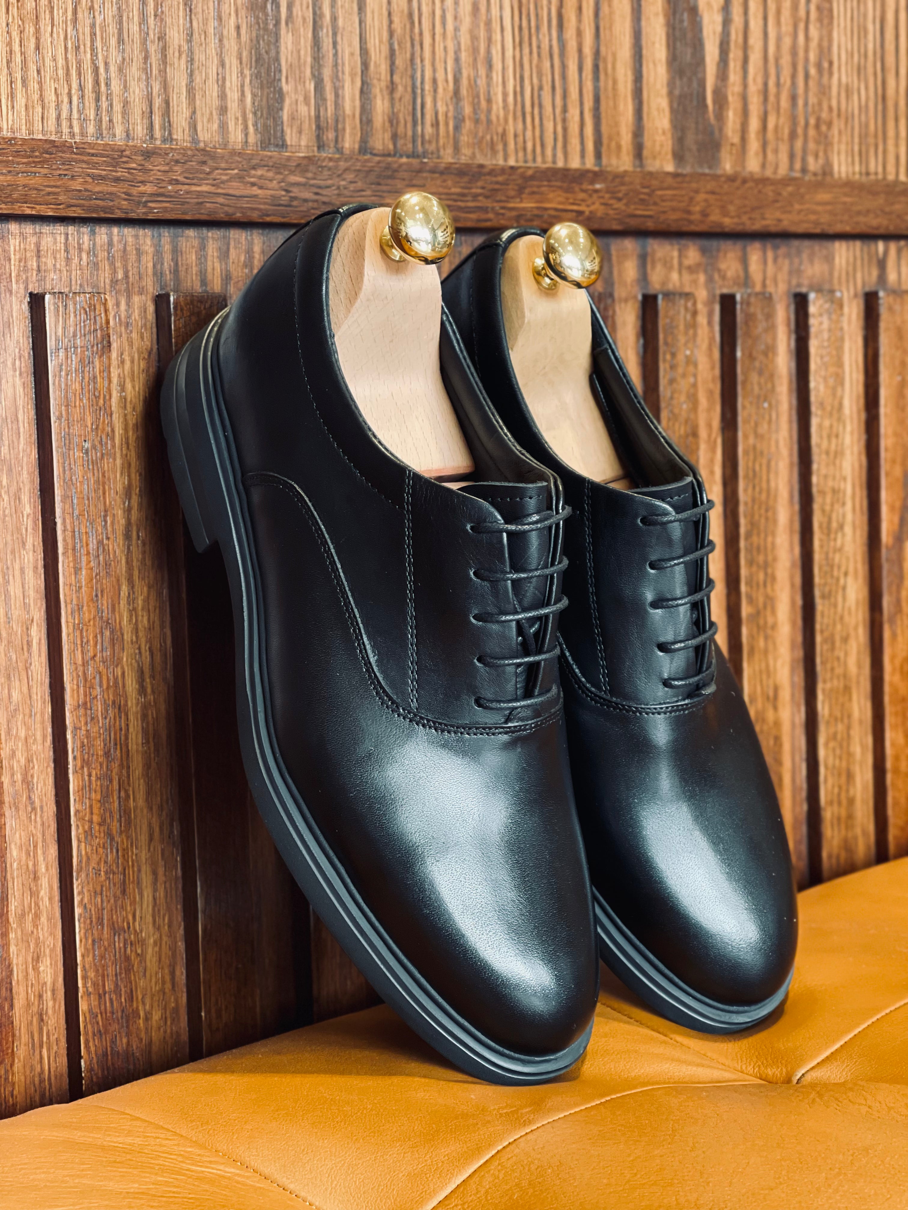 910 Chaussure en cuir Noir